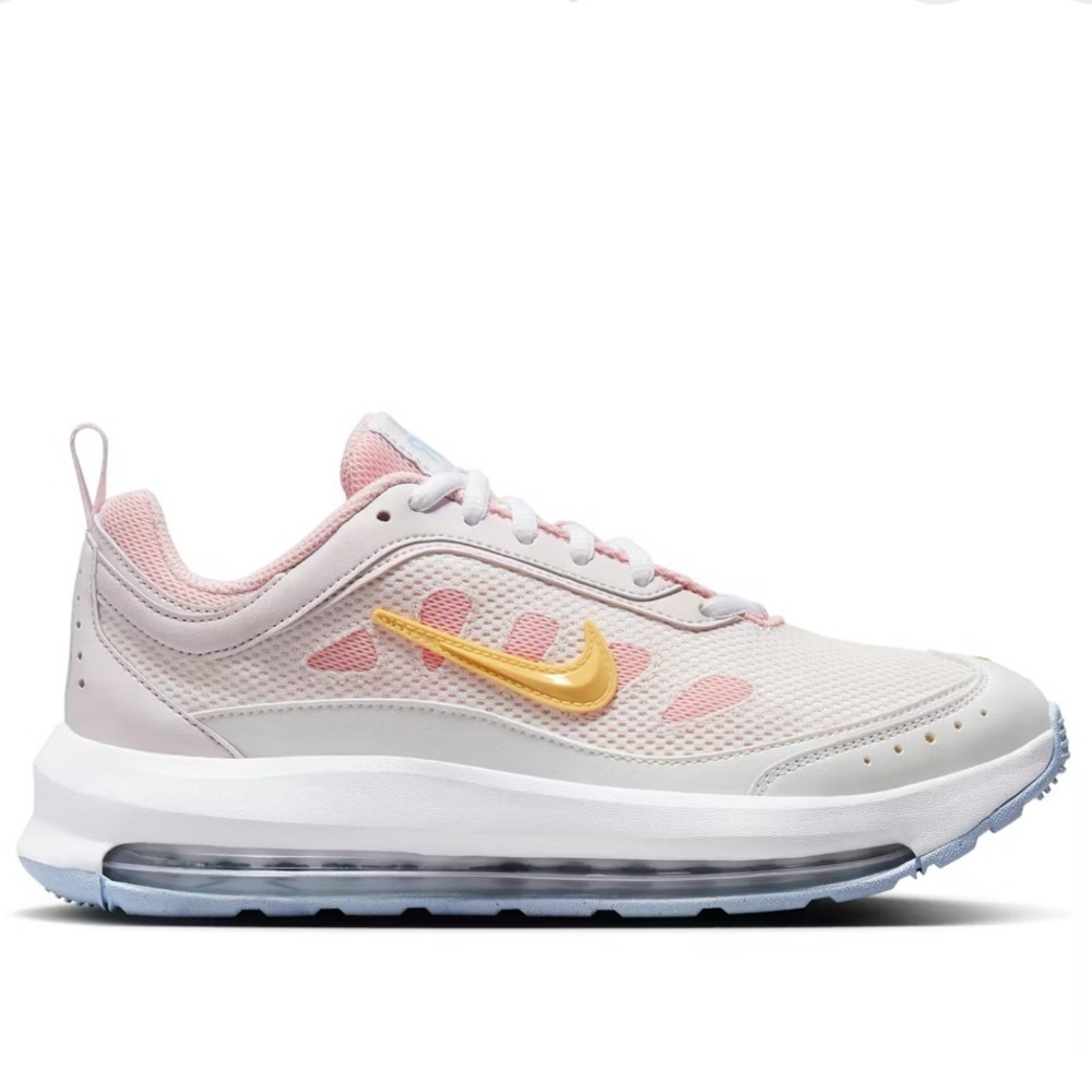 Nike Air max AP W
NWOT